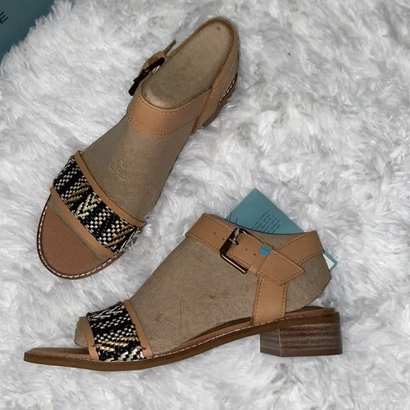 Honey leather geometric woven women's online camilia sandals